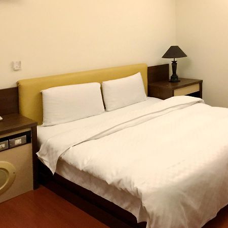 Zaw Jung Business Hotel Тайчжун Екстер'єр фото